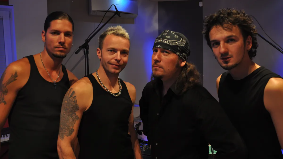 San Di EGO - Stayin Alive (by the Bee Gees) by San Di EGO